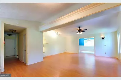 2722 Inverloch Circle, Duluth, GA 30096 - Photo 9