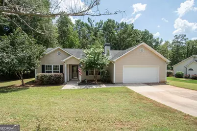 10 Walton Woods Court, Newnan, GA 30263 - Photo 1