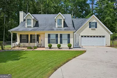 135 Creekview Drive, Newnan, GA 30263 - Photo 1