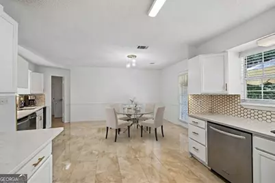 135 Creekview Drive, Newnan, GA 30263 - Photo 17