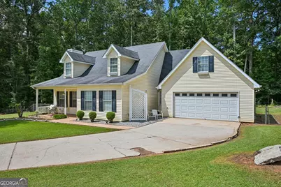 135 Creekview Drive, Newnan, GA 30263 - Photo 3