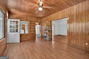 365 W Johnston St, Forsyth, GA 31029 - Photo 15