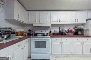 294 Pebble Hill Cir, Sylvester, GA 31791 - Photo 11