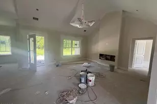 224 Lakes Dr, Brunswick, GA 31523 - Photo 3