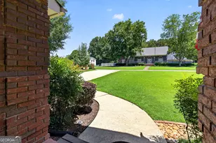 135 Southfield Dr, Newnan, GA 30265 - Photo 5