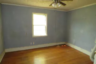 328 Taylor St, Barnesville, GA 30204 - Photo 11
