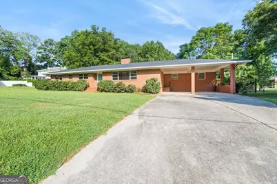 437 Pine Street, Madison, GA 30650 - Photo 3
