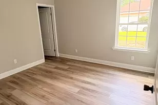 225 Lakes Dr, Brunswick, GA 31523 - Photo 19