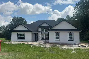 225 Lakes Dr, Brunswick, GA 31523 - Photo 1
