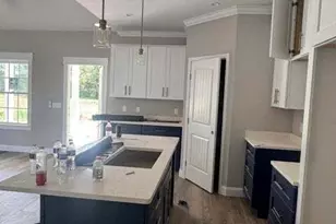 225 Lakes Dr, Brunswick, GA 31523 - Photo 3