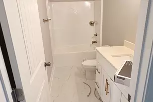 225 Lakes Dr, Brunswick, GA 31523 - Photo 17