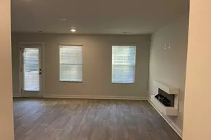 416 Sweetwood Ct, Lagrange, GA 30241 - Photo 3