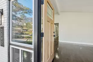 2592 Baker Rd NW, Atlanta, GA 30318 - Photo 3