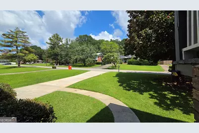 715 Barnesdale Drive, Jonesboro, GA 30236 - Photo 7