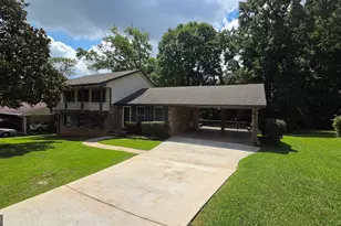 715 Barnesdale Dr, Jonesboro, GA 30236 - Photo 3