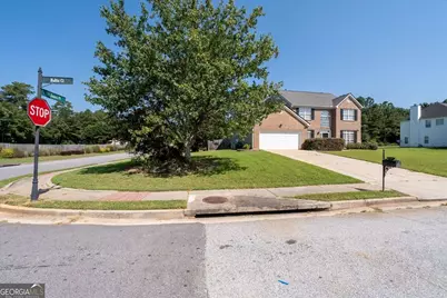 1135 Baltic Court, Loganville, GA 30052 - Photo 3