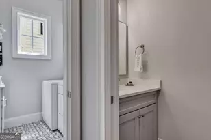 401 Reeves St, Woodstock, GA 30188 - Photo 11