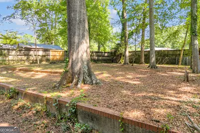 402 Woodland Road, Monroe, GA 30655 - Photo 9