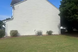 9433 Lakeview Rd, Union City, GA 30291 - Photo 3