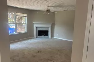 9433 Lakeview Rd, Union City, GA 30291 - Photo 5