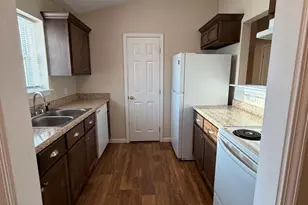 410 E Lawnwood Ct, Kingsland, GA 31548 - Photo 3