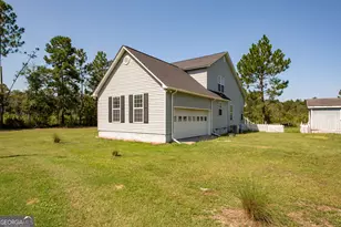 2620 Gibbs St, Waycross, GA 31503 - Photo 3