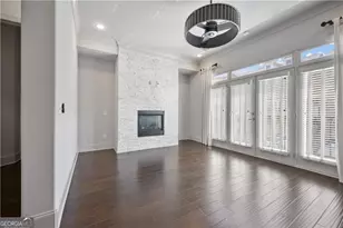 2142 Coventry Dr, Atlanta, GA 30319 - Photo 3