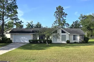1322 Woodlawn Cir, Vidalia, GA 30474 - Photo 1