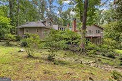 1037 Davis Drive, Sandy Springs, GA 30327 - Photo 11
