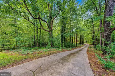 23 Glen Cannon Trail, Newnan, GA 30265 - Photo 3