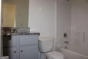 9220 Golfview Cir, Covington, GA 30014 - Photo 15