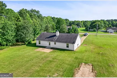 353 John Trammell Road, Grantville, GA 30220 - Photo 31