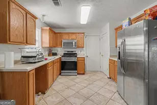 3540 Imperial Hill Dr SW, Snellville, GA 30039 - Photo 9
