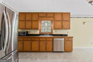 100 Ridgemont Dr, Fayetteville, GA 30215 - Photo 17