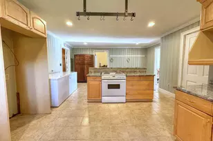 207 College St, Hogansville, GA 30230 - Photo 23