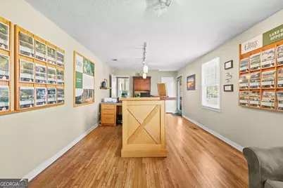 305 Ty Ty Street, Jesup, GA 31545 - Photo 7