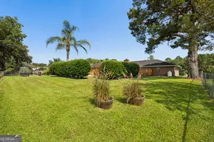 122 N Lake Dr, Brunswick, GA 31525 - Photo 39