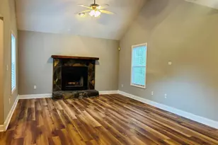 207 Hillcrest Dr, Palmetto, GA 30268 - Photo 3