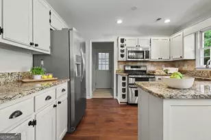 401 Walnut Grove Rd, Peachtree City, GA 30269 - Photo 13