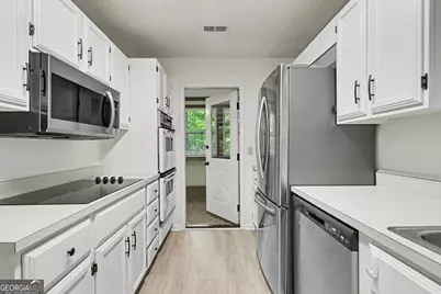 230 Stornoway Drive UNIT #3, Clayton, GA 30525 - Photo 11