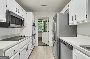 230 Stornoway Dr, Clayton, GA 30525 - Photo 11
