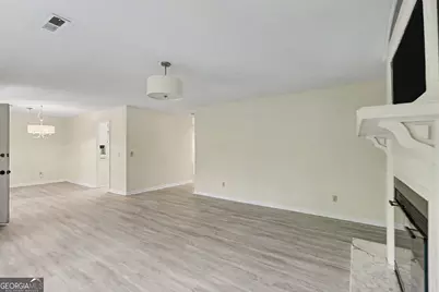 230 Stornoway Drive UNIT #3, Clayton, GA 30525 - Photo 7