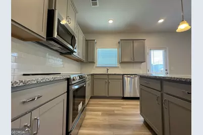 202 Sycamore Drive, Calhoun, GA 30701 - Photo 11