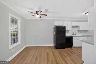 2141 Valley Oaks Dr SE, Smyrna, GA 30080 - Photo 7