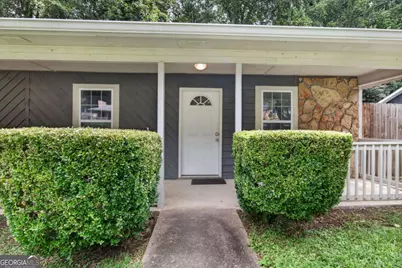2141 Valley Oaks Drive SE, Smyrna, GA 30080 - Photo 3