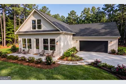 106 Little St, Williamson, GA 30292 - Photo 1
