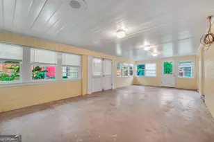 105 Pine St, Barnesville, GA 30204 - Photo 21
