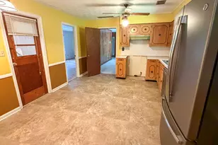 608 Ginger Cir, Lagrange, GA 30240 - Photo 3