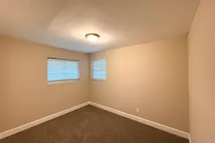 1743 Carter Cir, East Point, GA 30344 - Photo 5