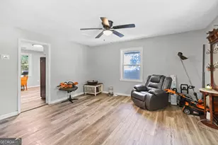 203 E Crovat St, Lagrange, GA 30241 - Photo 9